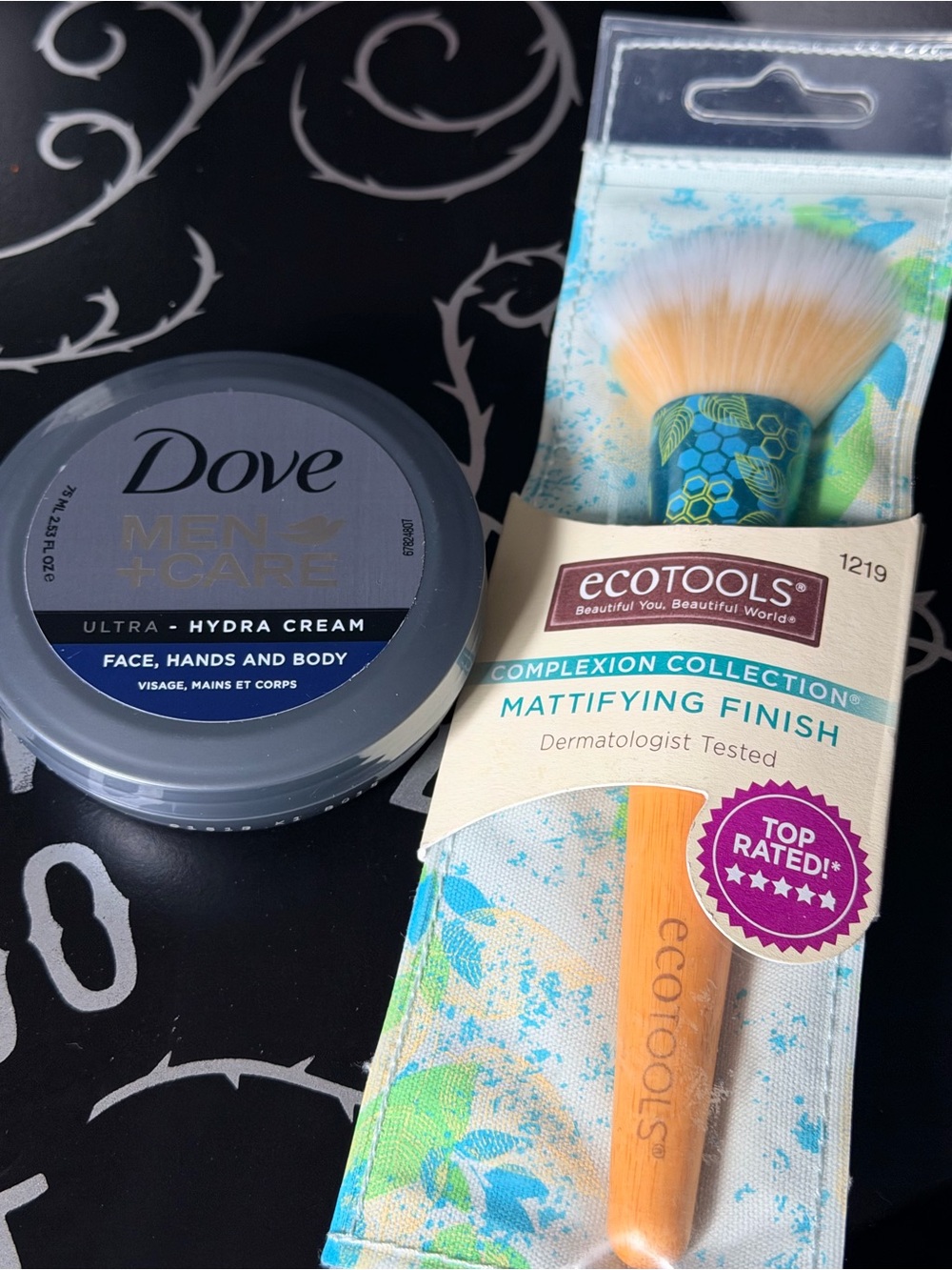 new/sealed dove cream/eco tool make up brush no return - Picture 1 of 5